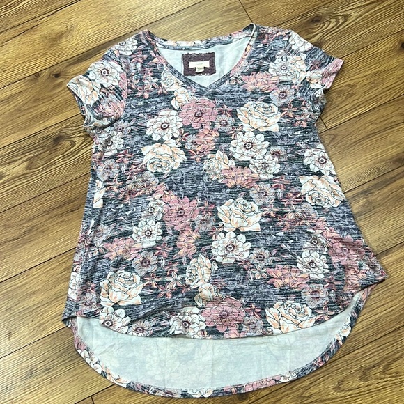 Medium Floral Blouse #375 - Picture 1 of 5
